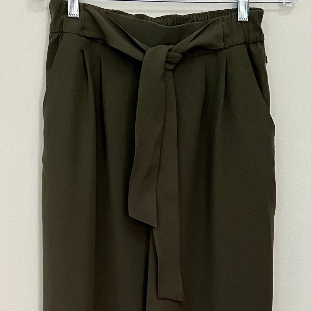 Lululemon Olive Wide Leg Pant Travel Woven Fabric Size 8